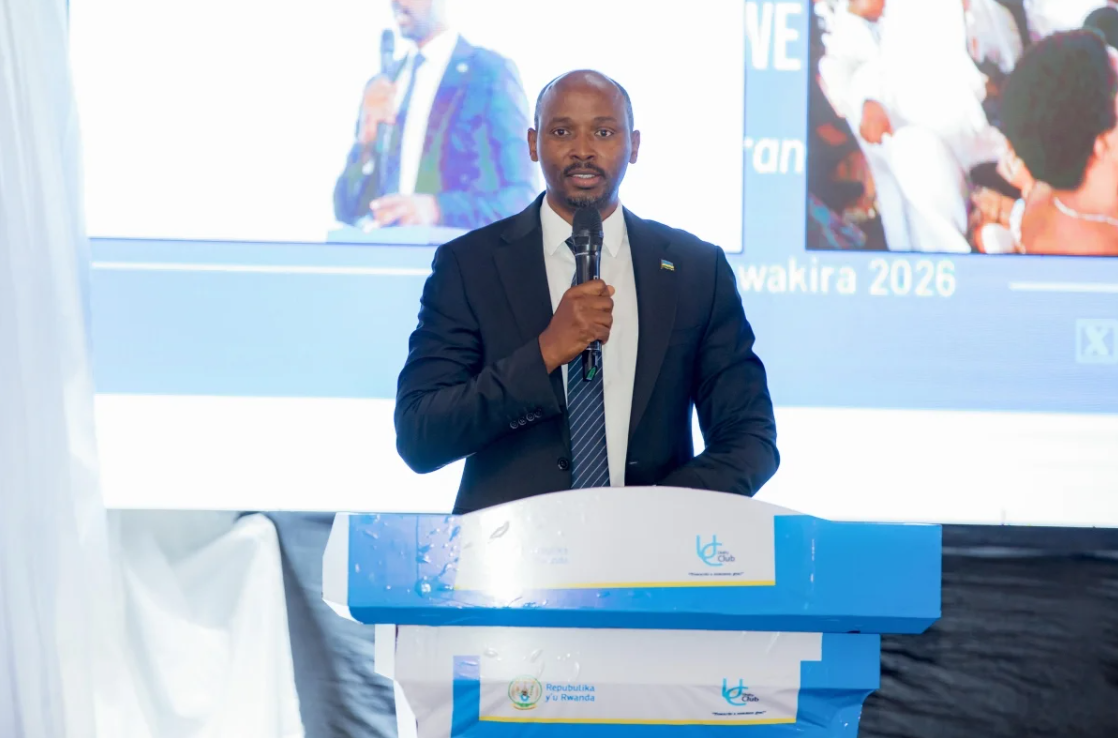 Minister of Health Sabin Nsanzimana addresses participants
